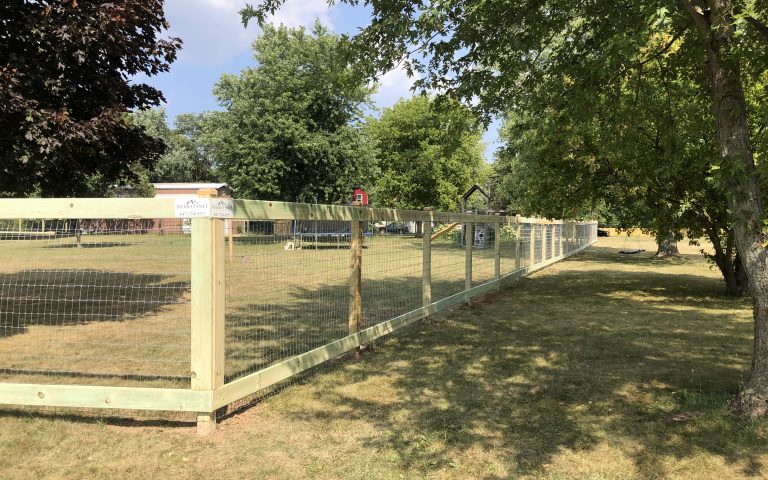 wood fence near kenosha, wood fence installation near kenosha, fence company near kenosha